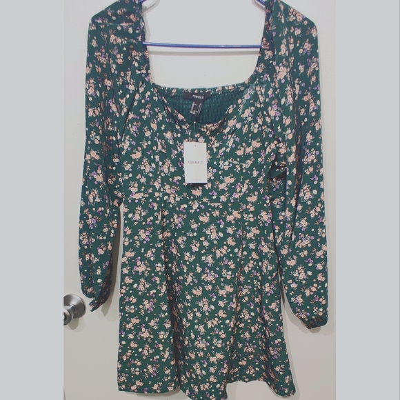 *NEW WITH TAGS* Forever 21 Floral Print Mini Dress - Picture 5 of 6